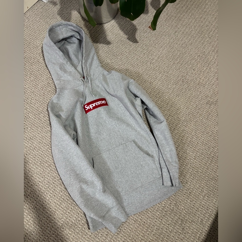 Authentic Men’s Supreme Gray Hoodie with Red Logo Medium